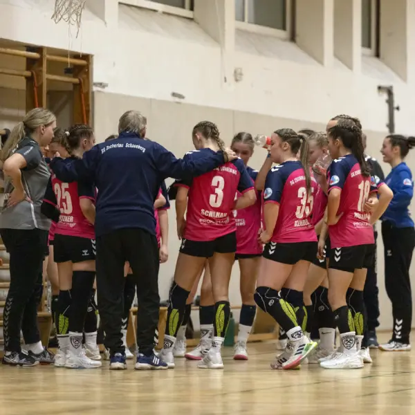 Weihnachtsabschluss mit Heimsieg: Unsere B-Jugend gewinnt Hinrundenfinale…